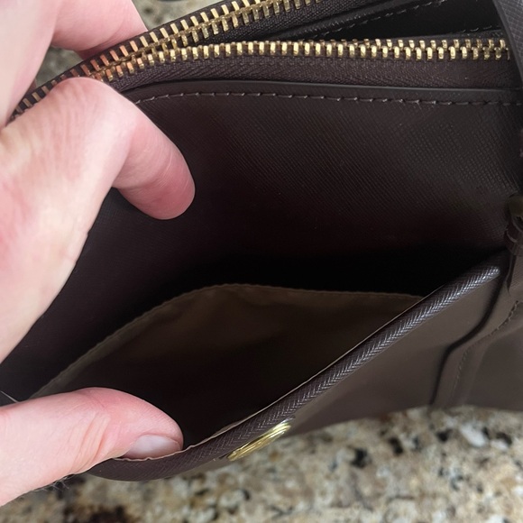 Coach Peyton Crossgrain Leather Double-Zip Tote F25569 | Brown Leather - Picture 11 of 13